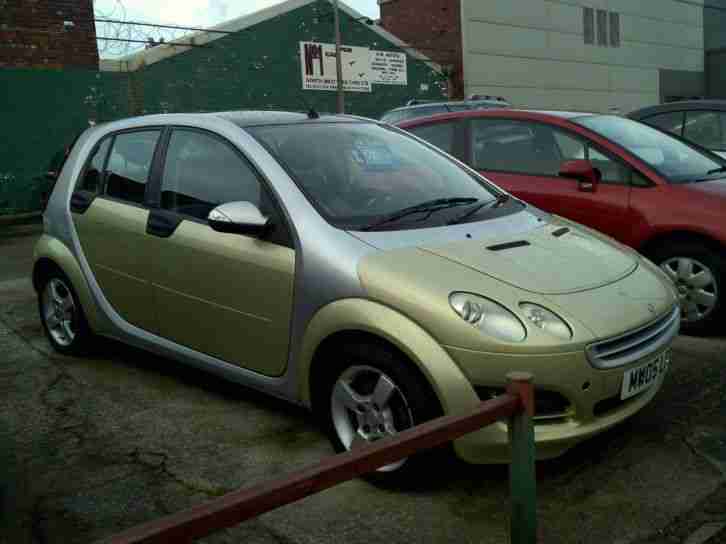 2005 05 ForFour 1.3 Passion. Lime over