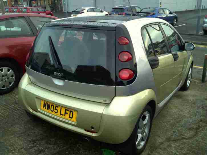 2005 05 Smart ForFour 1.3 Passion. Lime over Silver. MOT November 2016.