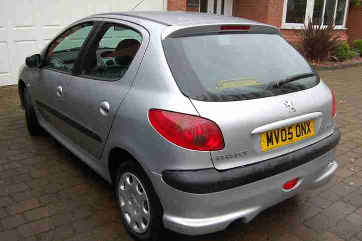 2005 AUTO PEUGEOT 206 5 DOOR 1.4 S AUTOMATIC SILVER 35,000 MILES AIR CON