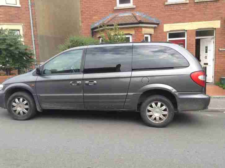 2005 GRAND VOYAGER LTD AUTO GREY