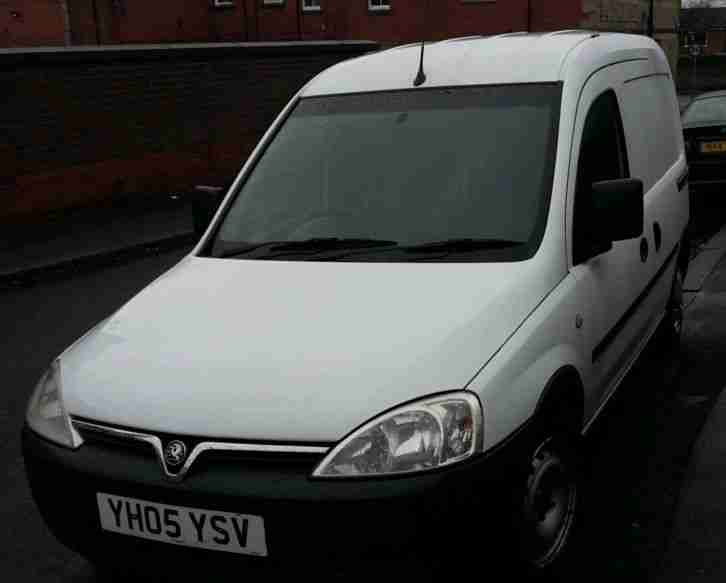 2005 COMBO 1.3 CDTI 12 MONTHS MOT IN SUPERB CONDITION SIDE LOADER PX WELCOME