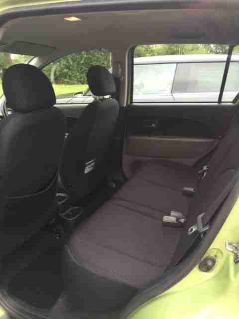 2005 DAIHATSU SIRION SE GREEN-5dr, v reliable, MOT for 1 year