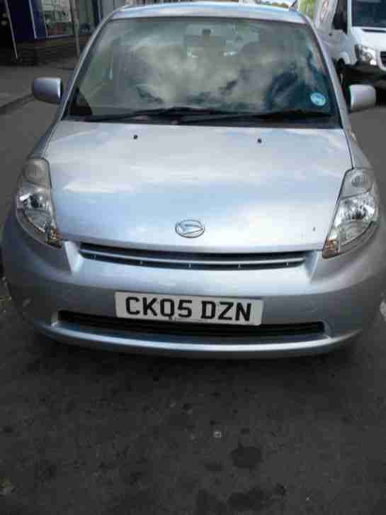 2005 DAIHATSU SIRION SE SILVER