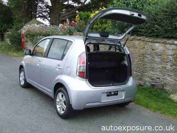2005 Daihatsu Sirion 1.3 SE 16v Twincam 5 Door Hatchback 5 door Hatchback