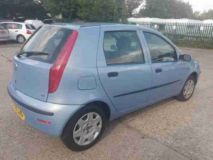 2005 Punto automatic low mile and new