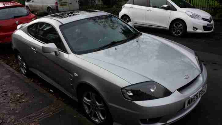 2005 HYUNDAI COUPE SE AUTO SILVER ((( very low mileage)))