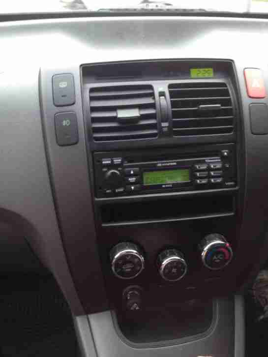 2005 HYUNDAI TUCSON GSI 2.0 4X2 SILVER Manual Petrol