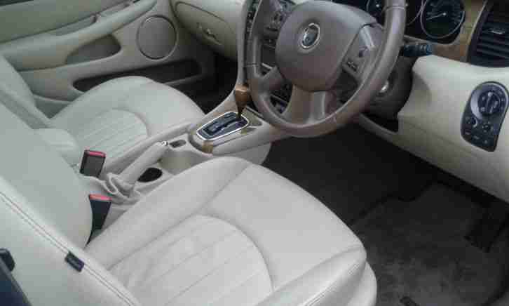 2005 JAGUAR X TYPE 2.5 V6 SE FOUR WHEEL DRIVE AUTO ESTATE,92000 MILES,.
