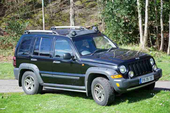 2005 CHEROKEE RENEGADE CRD A BLACK