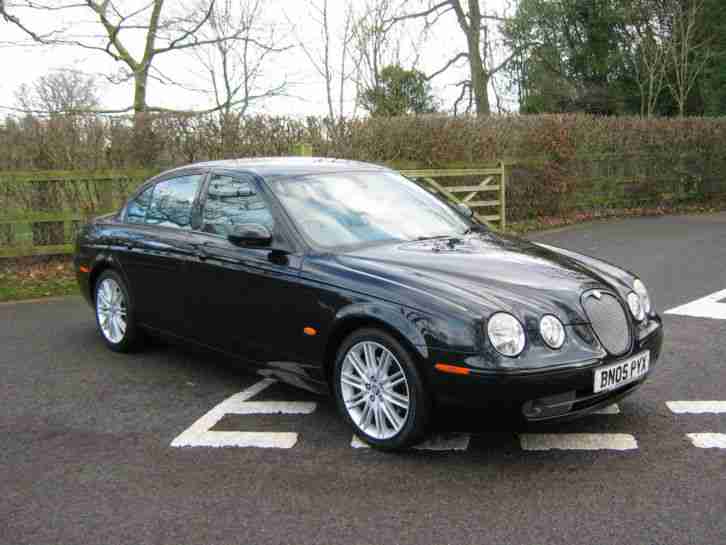 2005 Jaguar S-TYPE 2.7D V6 Auto Sport Diesel in Stunning Black
