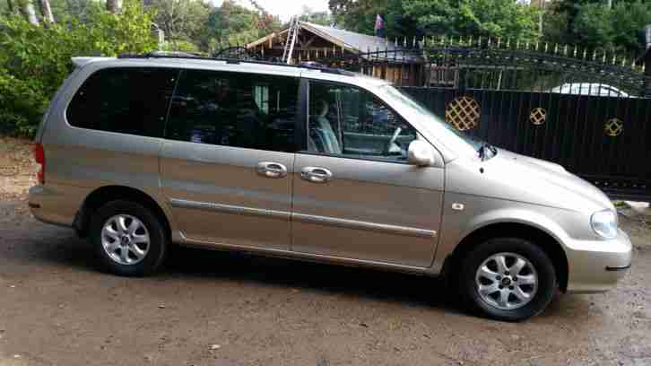 Kia SEDONA. Kia car from United Kingdom
