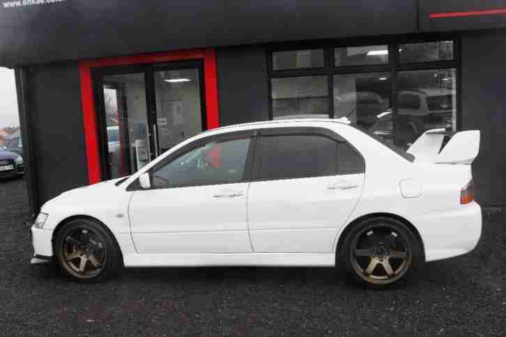 2005 MITSUBISHI LANCER EVO 9 VERY RARE IN WHITE 407 BHP FQ 300 MR SPEC ONE OFF