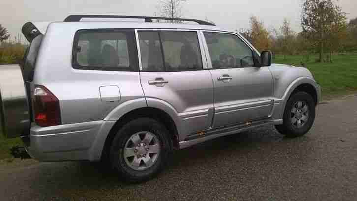 Mitsubishi SHOGUN. Mitsubishi car from United Kingdom