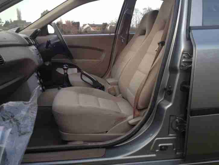 2005 PROTON GEN 2 GLS "JUST 26000 MILES FROM NEW" LOVELY CAR