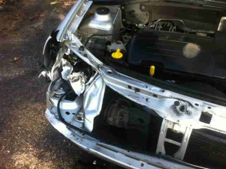 2005 RENAULT CLIO EXTREME 16V SILVER ACCIDENT DAMAGED
