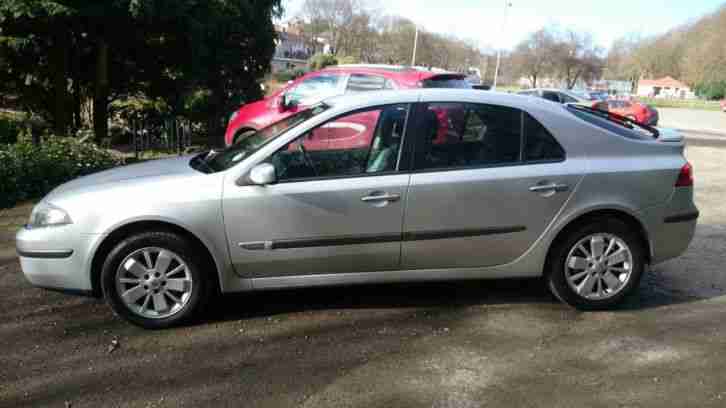 2005 RENAULT LAGUNA DYNAMIQUE 2.0L IN SILVER, FULL SERVICE HISTORY, FULL MOT