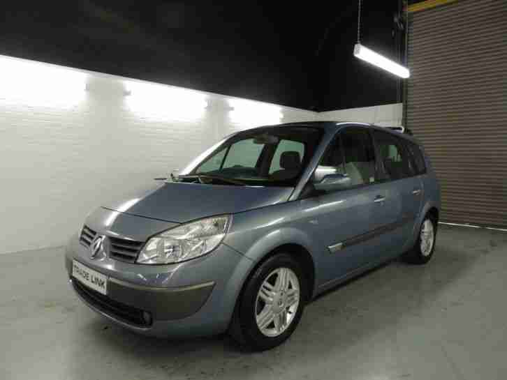 Renault SCENIC. Renault car from United Kingdom