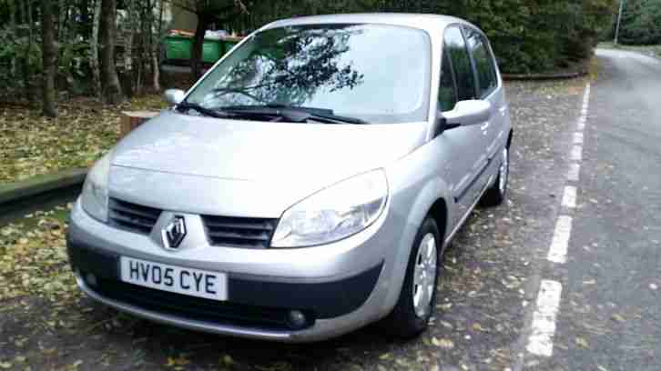 2005 RENAULT SCENIC EXPRESSION 16V FIVE DOOR 1.6 FIVE SPEED METALIC SILVER