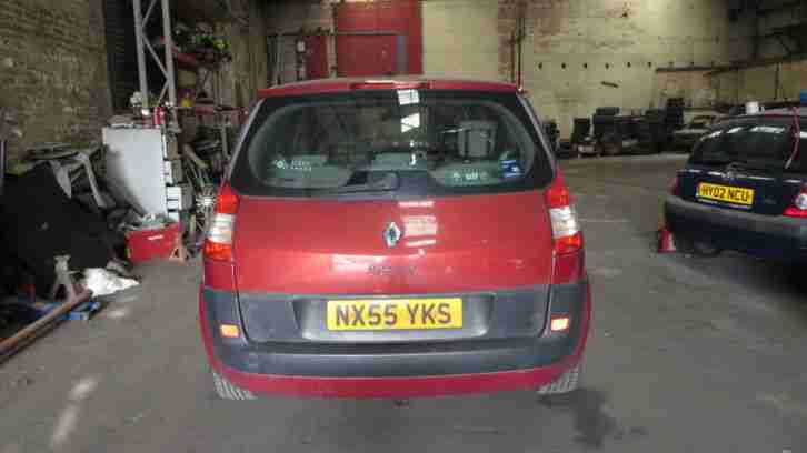 2005 RENAULT SCENIC EXPRESSION 16V RED SPARES OR REPAIRS