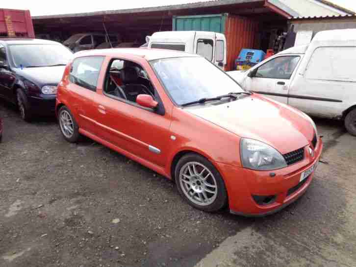 2005 Renault Clio 182 Sport Bonnet (breaking)