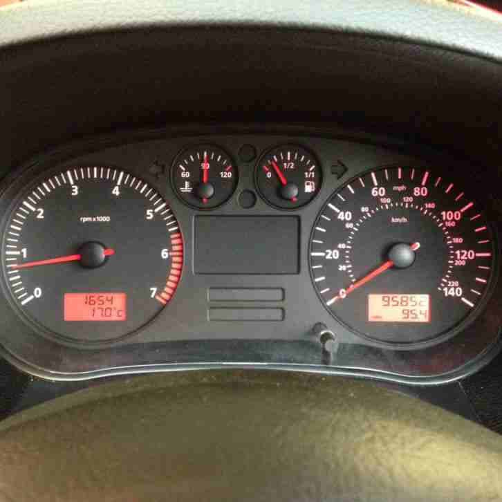 2005 SEAT LEON S 16V RED SHOWROOM CONDITION FULL MOT