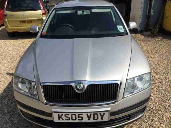 2005 SKODA OCTAVIA AMBIENTE FSI SILVER