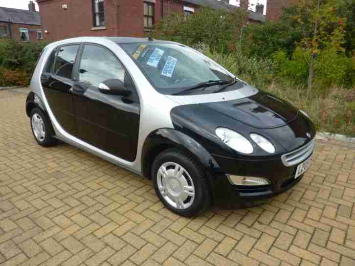 2005 Smart forfour 1.1 Pulse 5 door in met Black/Silver, Very Low Miles, FSH