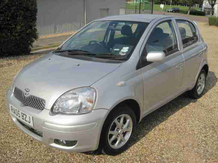 2005 YARIS COLOUR COLLECTION 1 LADY