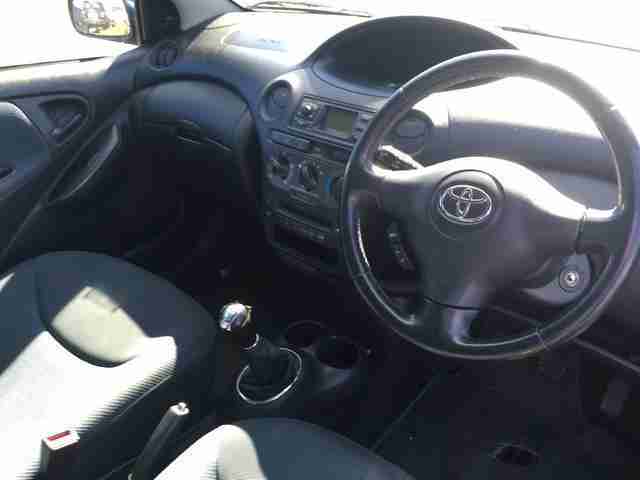 2005 Toyota Yaris 1.0 VVT-i Colour Collection IN BLUE