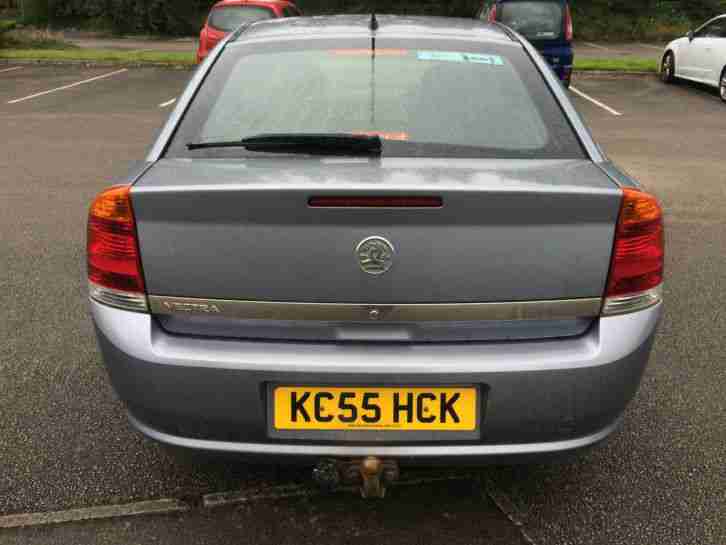 2005 VAUXHALL VECTRA LIFE -- MOT MAY 2016 - LOW MILES - 2 OWNERS - MUST SEE!