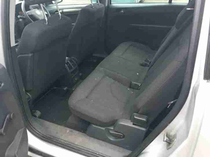 2005 VAUXHALL ZAFIRA LIFE SILVER SPARES OR REPAIR DOES DRIVE
