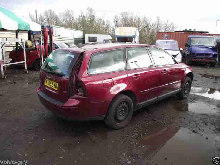 2005 VOLVO V50 SE D (E4) RED SPARES OR REPAIRS NON RUNNER NO ENGINE OR BOX SCRAP