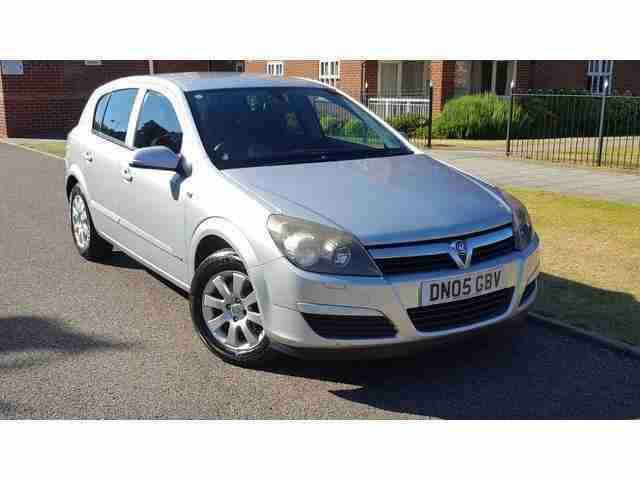 2005 Vauxhall Astra 1.6 i 16v Club 5dr LOW MILES+F S H+IMMACULATE