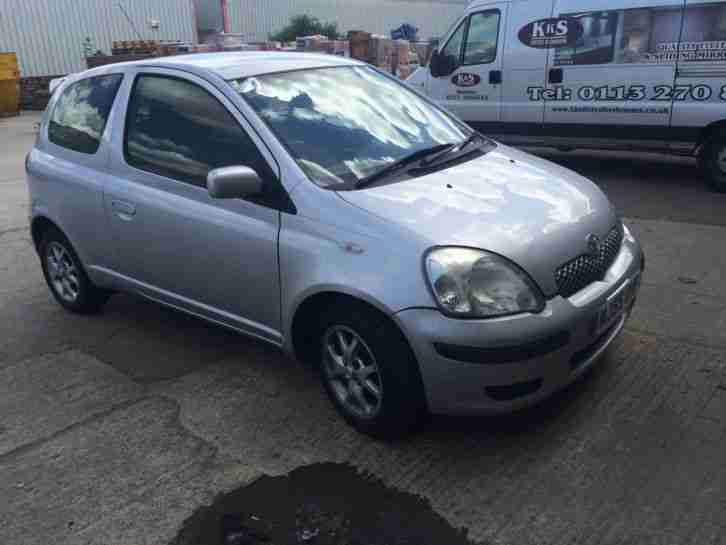 2005 toyota yaris 3 door 1.0vvti 55 reg cat c repaired long MOT,BARGAIN