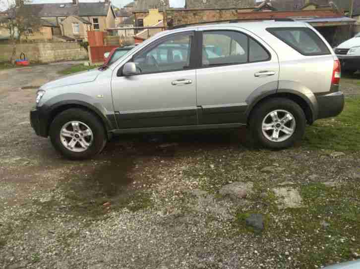 2006 06 KIA SORENTO 2.5CRDi XE AUTOMATIC.LOW MILEAGE WITH FSH.2 SETS OF KEYS .