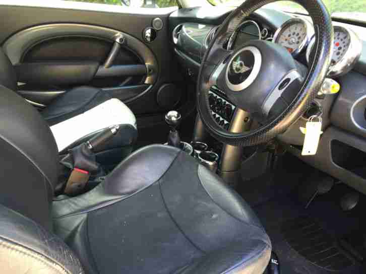 2006 06 MINI 1.4TD ONE DIESEL PEPPER 3DRS BLACK