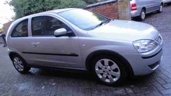 2006 06 VAUXHALL CORSA 1.2i 16v SXi 3DR HATCH SILVER+AIRCON+ALLOYS+CD+ABS+
