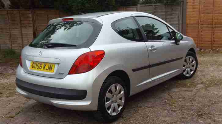 2006 56 PEUGEOT 207 1.4 S Silver 50,000 miles Timing Belt & Waterpump replaced