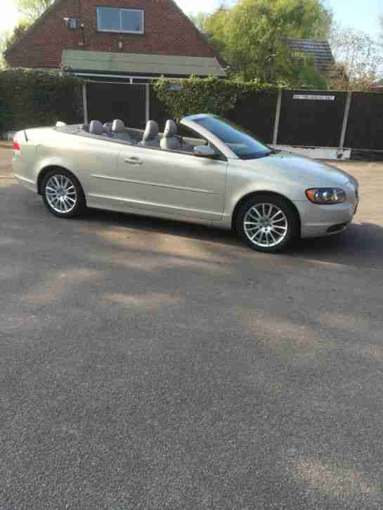 2006 56 VOLVO C70 2.4 SE Convertible LIGHT GOLD Metallic with Full Leather