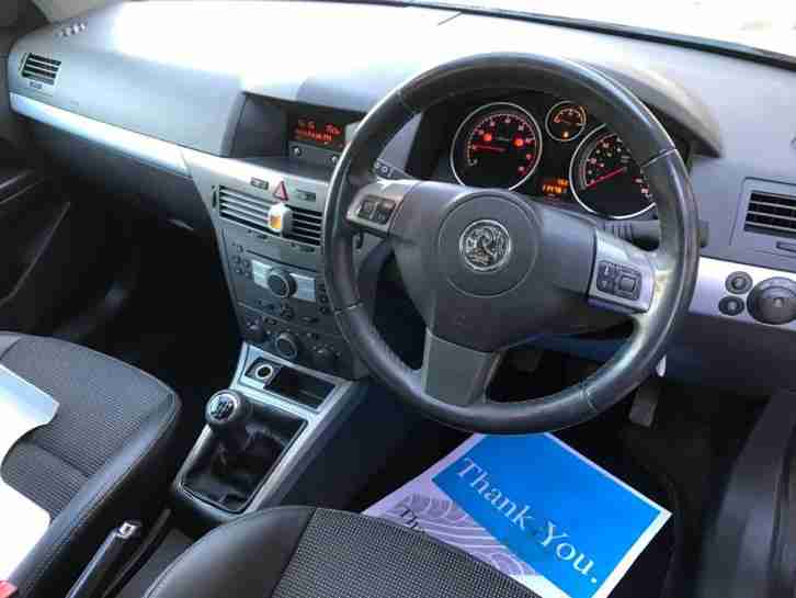 2006 56 Vauxhall Astra 1.6i 16v Design estate