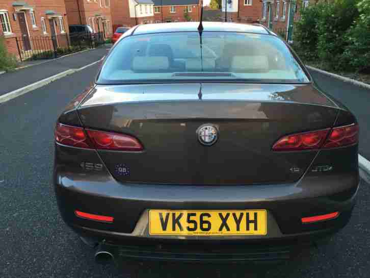 2006 Alfa Romeo 159 1.9 JTDM. Damaged Salvage Repairable Cat D. 68k miles.