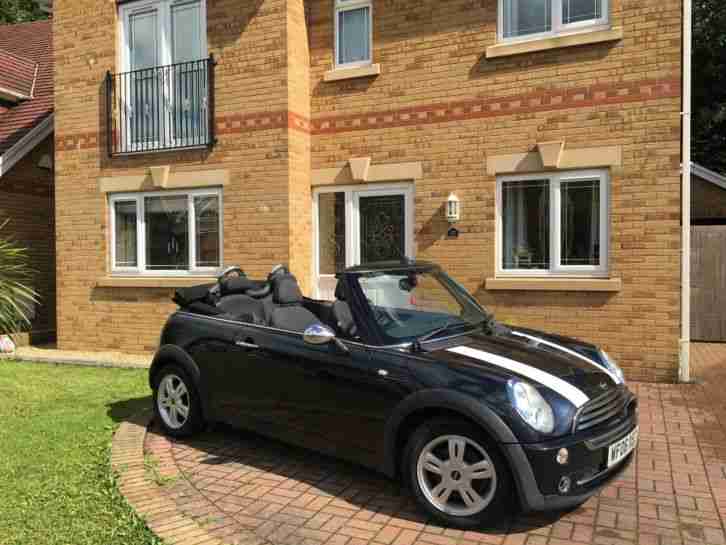 2006 Black Mini Convertible Cabriolet One with Cooper stripes