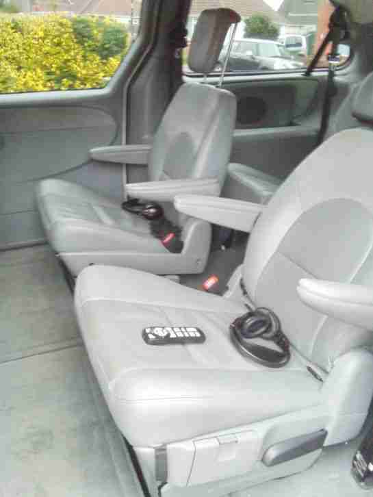 2006 CHRYSLER GRAND VOYAGER LTD XS AUTO SILVER, 73,670 MILES ONLY, ONE OWNER