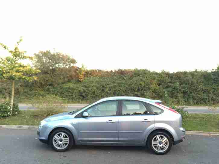 2006 Ford Focus 1.6 115 Ghia 5 Door Hatchback Blue