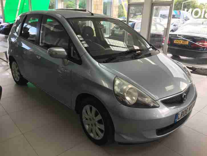 2006 Honda Jazz 1.4i-DSI Automat CVT-7 SE, very very clean car with Full service