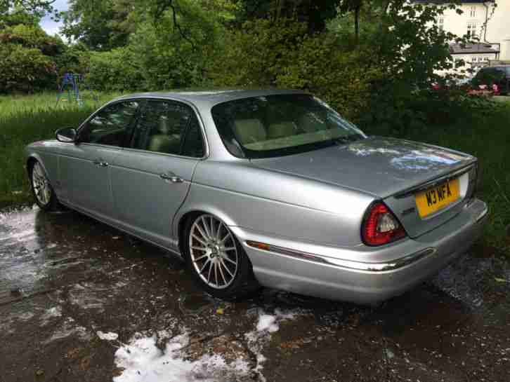 2006 JAGUAR XJ EXECUTIVE TDVI AUTO SILVER SPARES OR REPAIRS