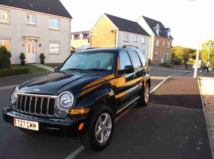 2006 JEEP CHEROKEE CRD SPORT BLACK (87000miles + Service History)