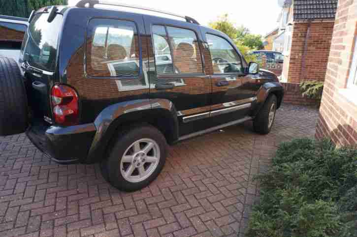 2006 CHEROKEE LIMITED CRD A BLACK