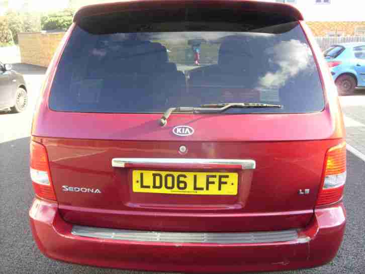 2006 KIA SEDONA LE RED (SPARES OR REPAIRS)
