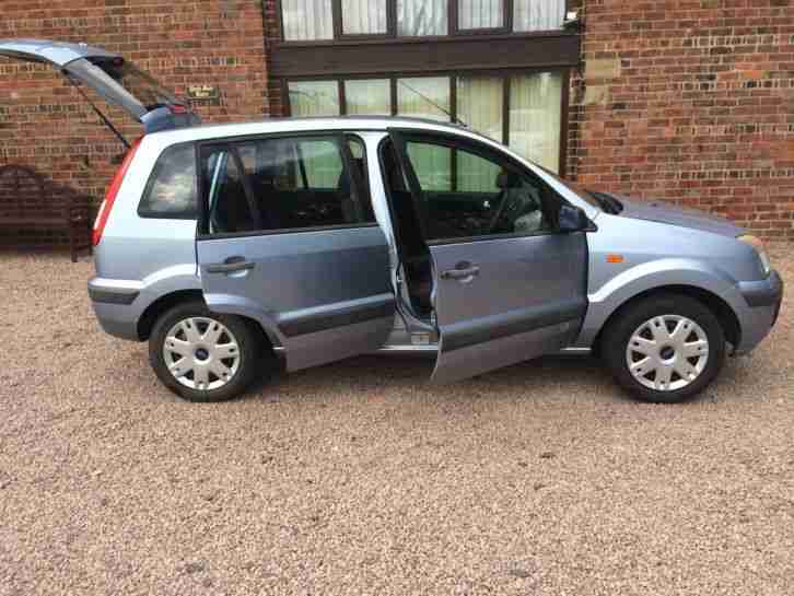 2006 LOW MILES FORD FIESTA FUSION STYLE 1 LADY OWNER LONG MOT ECONOMICAL 1.4